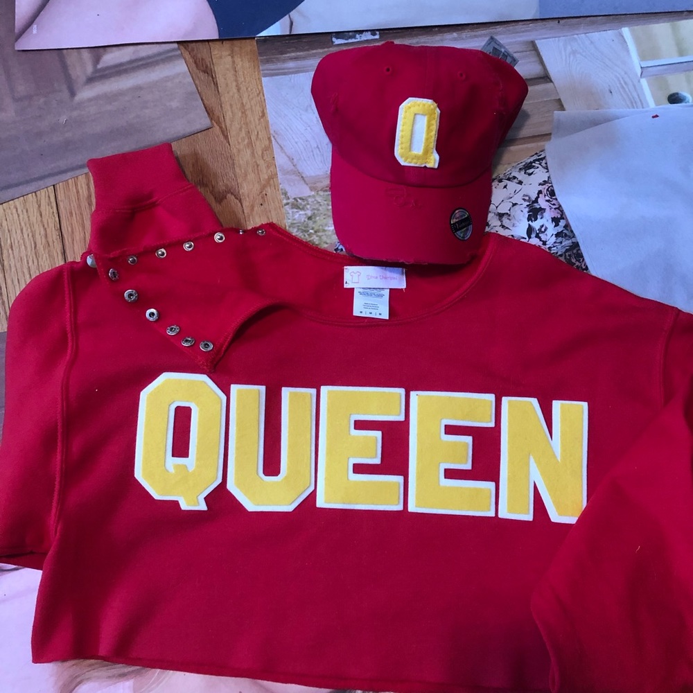 Sweatshirt